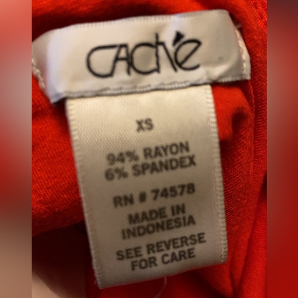 Cache top NWT - Picture 4 of 5